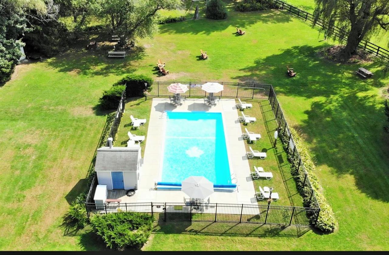 Maple Terrace Motel Williamstown Zewnętrze zdjęcie