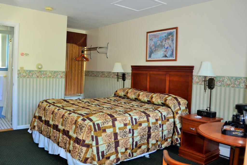Maple Terrace Motel Williamstown Zewnętrze zdjęcie